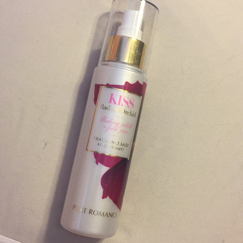 Kiss radiant orchid